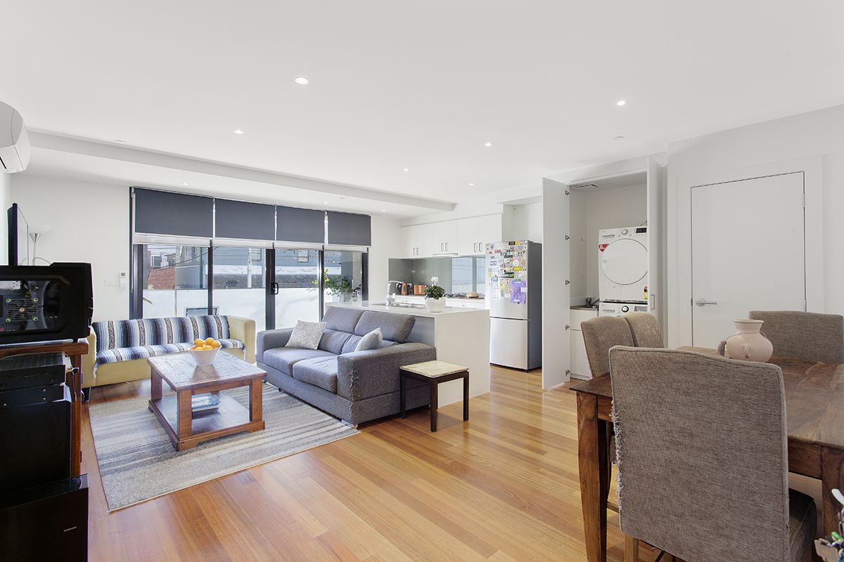 2 bedrooms Apartment / Unit / Flat in 101/365 Hawthorn Road CAULFIELD SOUTH VIC, 3162