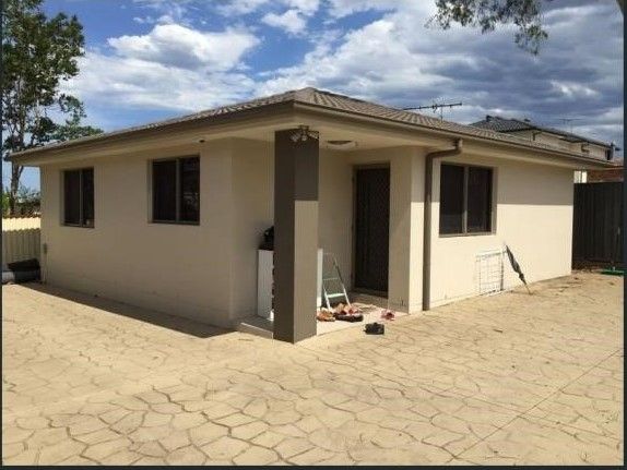 2 bedrooms House in 147b Smart Street FAIRFIELD NSW, 2165