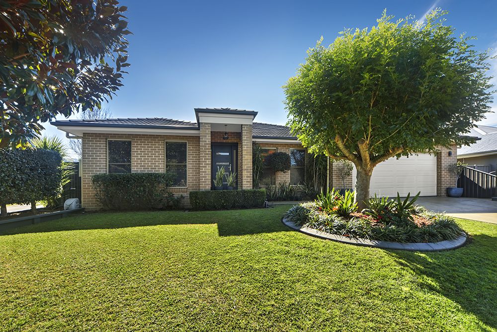 62 Emerald Drive, Meroo Meadow NSW 2540, Image 0