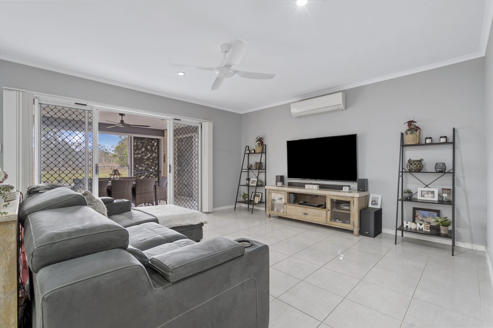 41 Challenge Avenue, Kensington Grove QLD 4341, Image 2