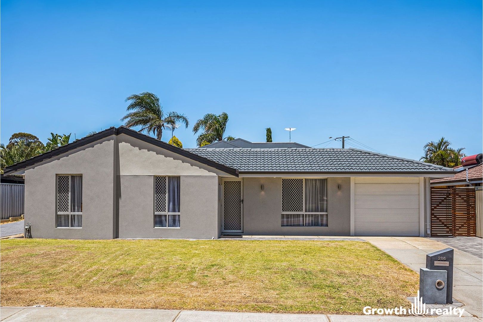 3 bedrooms House in 286 Eddystone  Avenue HEATHRIDGE WA, 6027