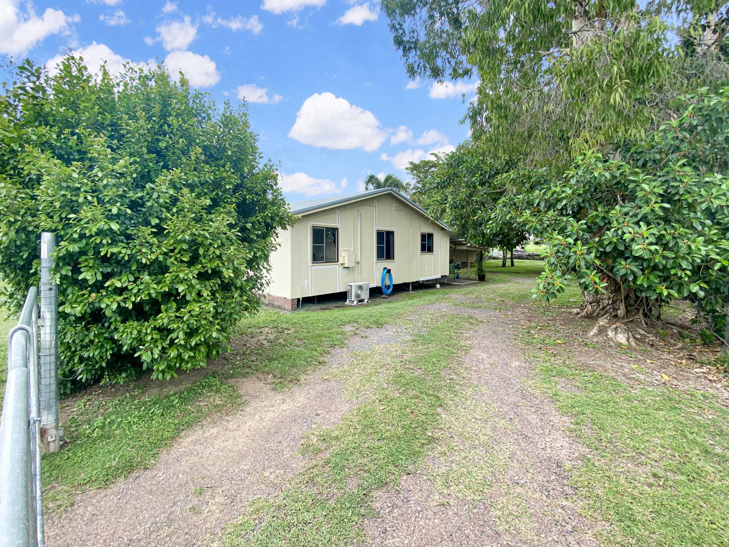 33 Sarina Beach, Sarina QLD 4737, Image 1