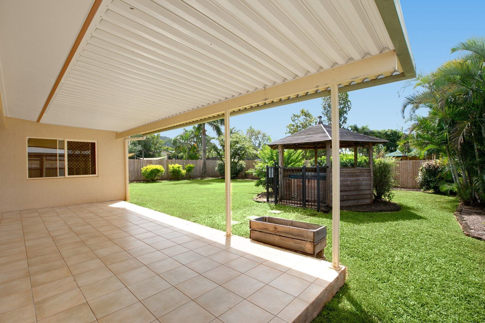 10 Eucalyptus Drive, Redlynch QLD 4870, Image 2