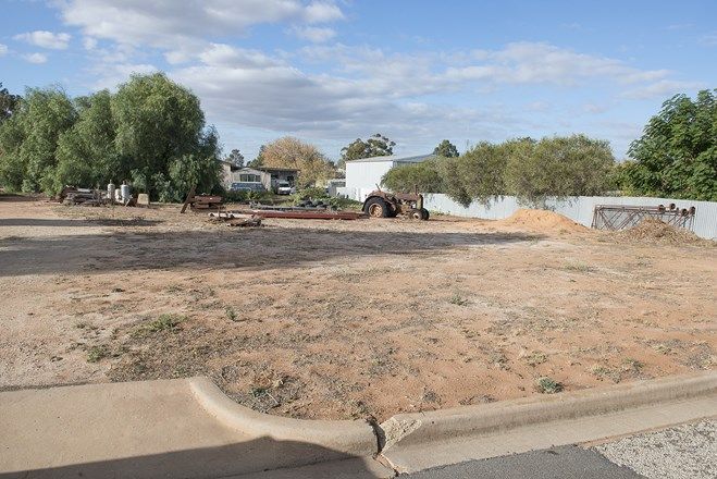 Picture of 18 Murray Street, LAKE BOGA VIC 3584