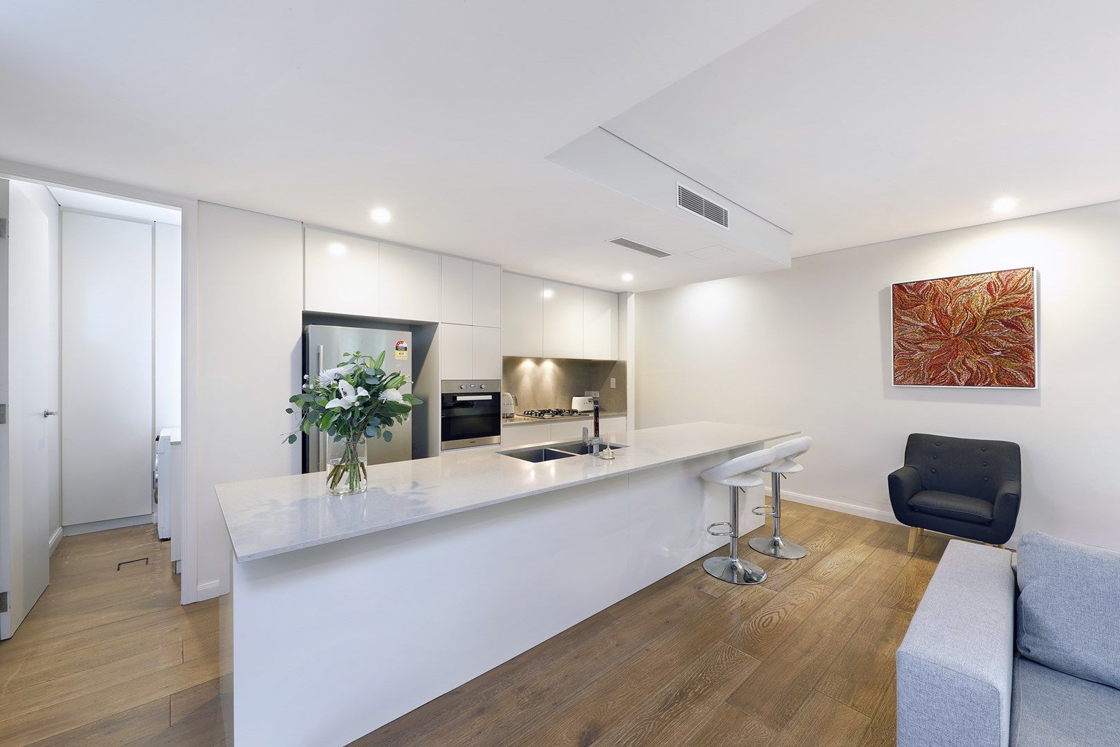 3 bedrooms Apartment / Unit / Flat in 2/137-139 Kingsway WOOLOOWARE NSW, 2230