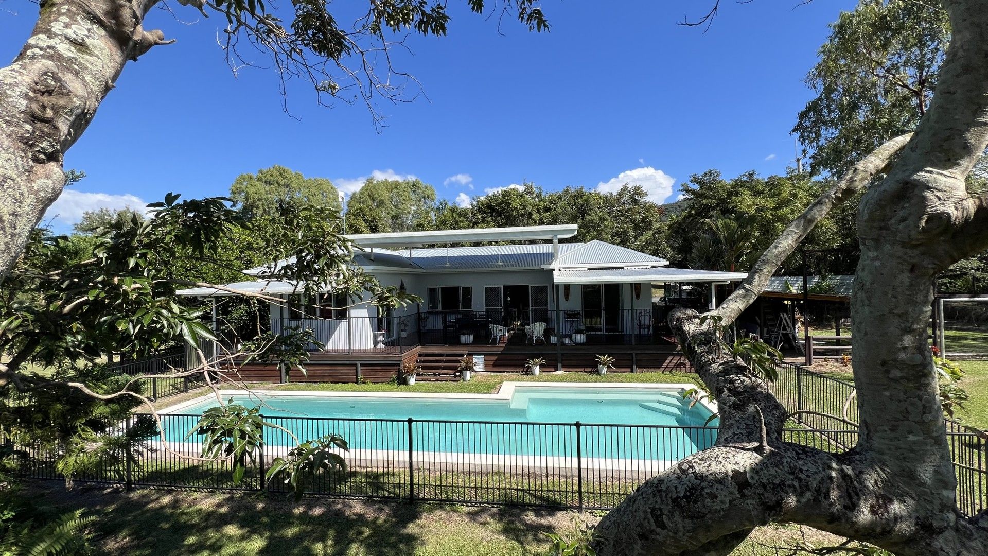 4 bedrooms House in 6484 Captain Cook Highway PORT DOUGLAS QLD, 4877