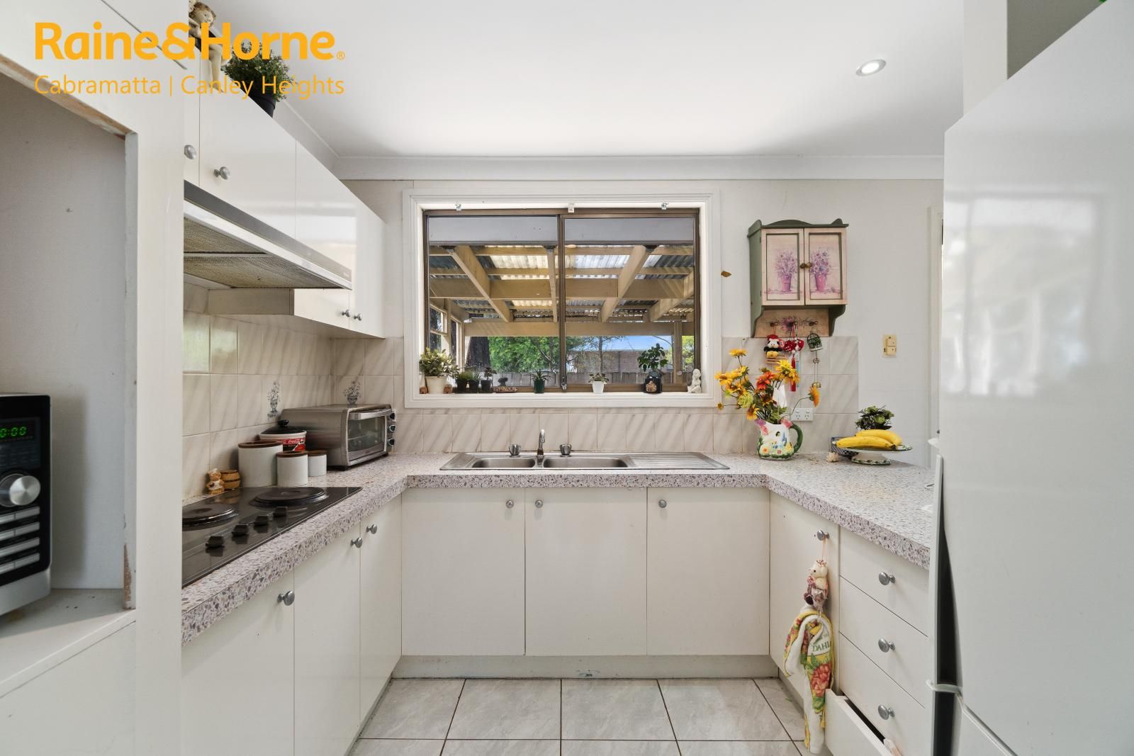 1/132 AVOCA ROAD, Canley Heights NSW 2166, Image 2