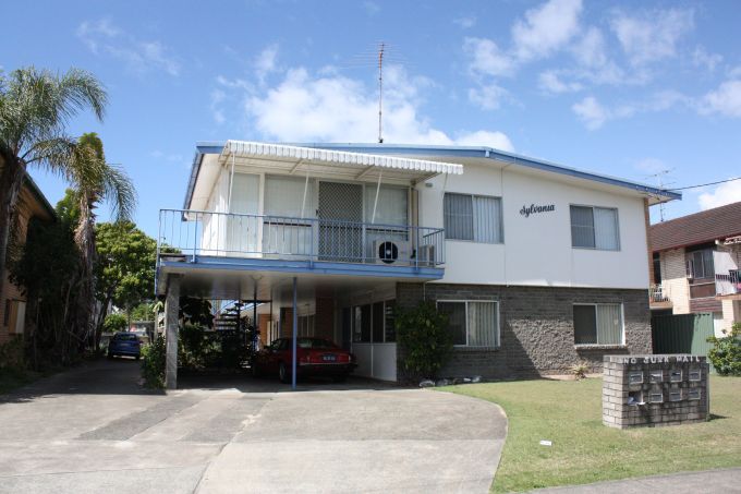1 bedrooms Apartment / Unit / Flat in 4/5 Watson Esplanade SURFERS PARADISE QLD, 4217