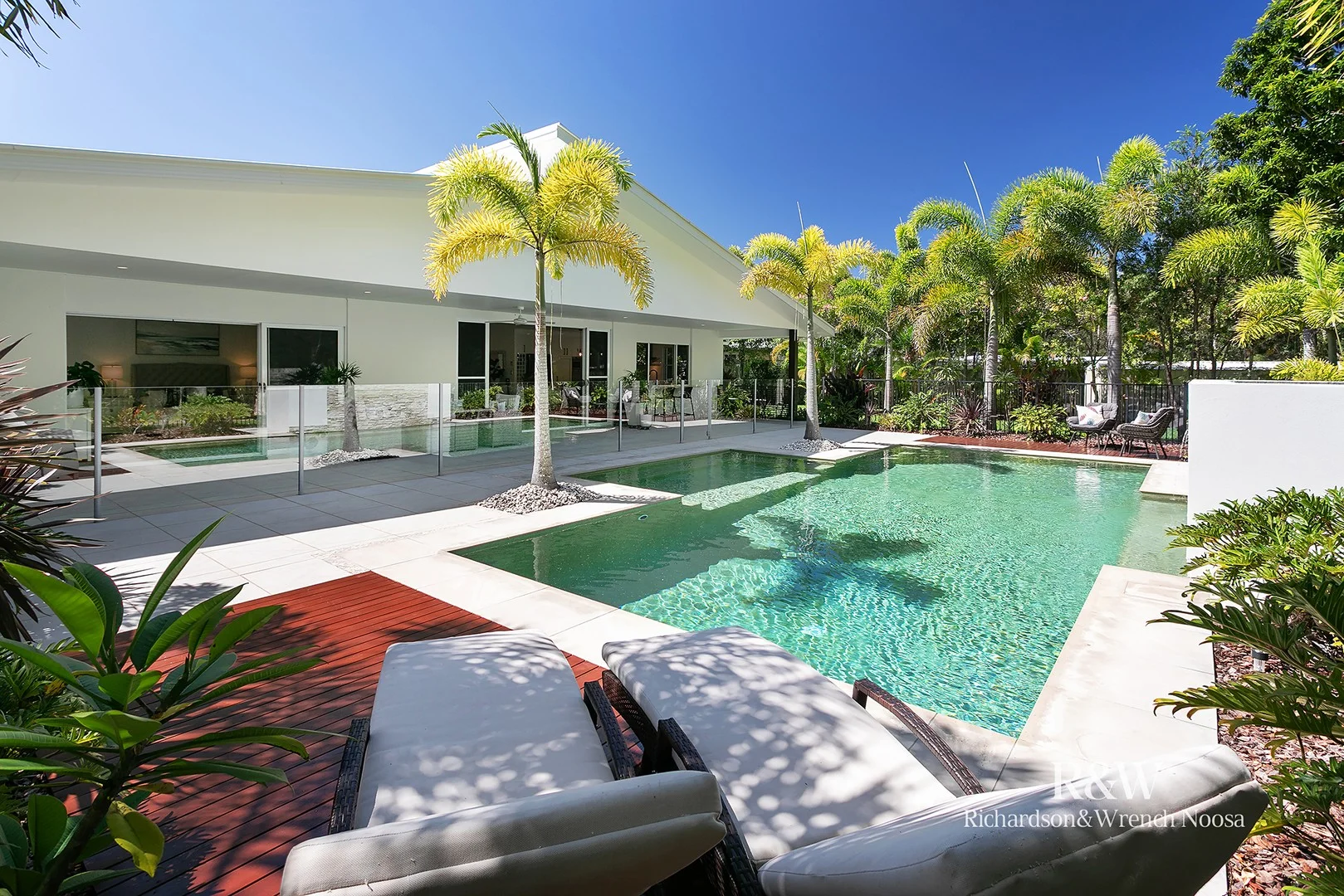 16 Aspera Place, Noosaville QLD 4566