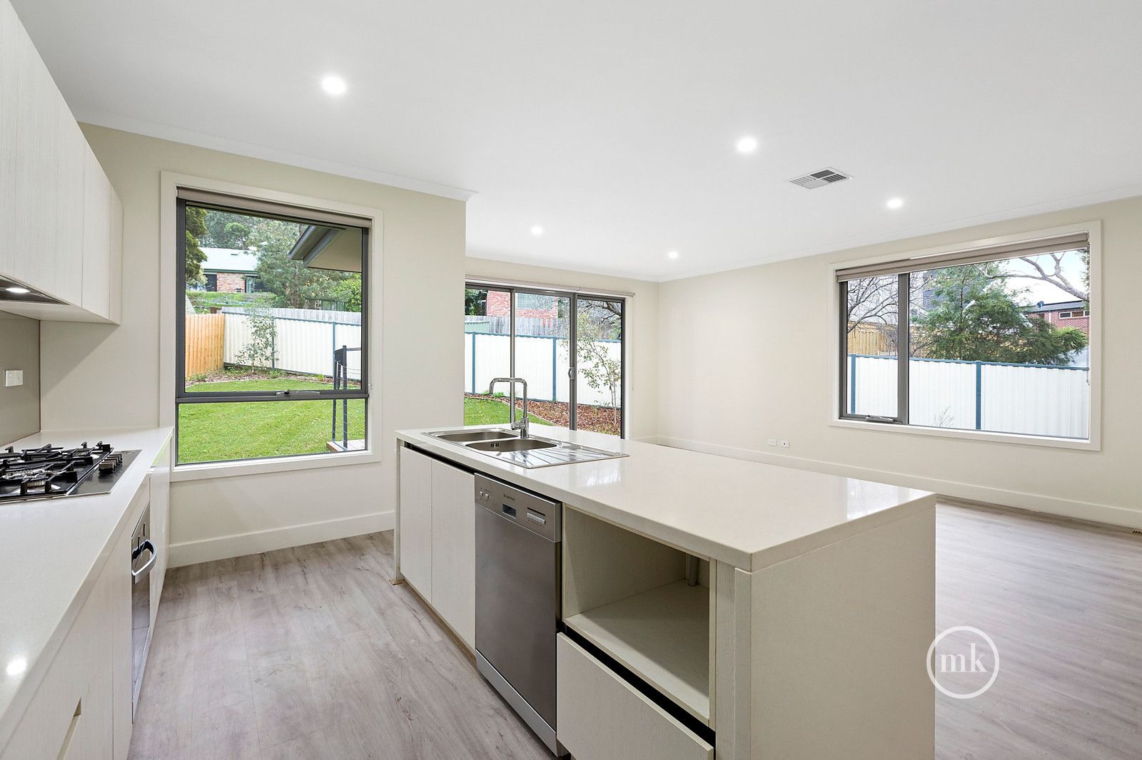 9/185 St Helena Road, Greensborough VIC 3088, Image 2