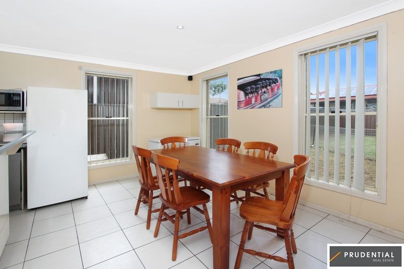 26 Fitzpatrick Cres, Casula NSW 2170, Image 2