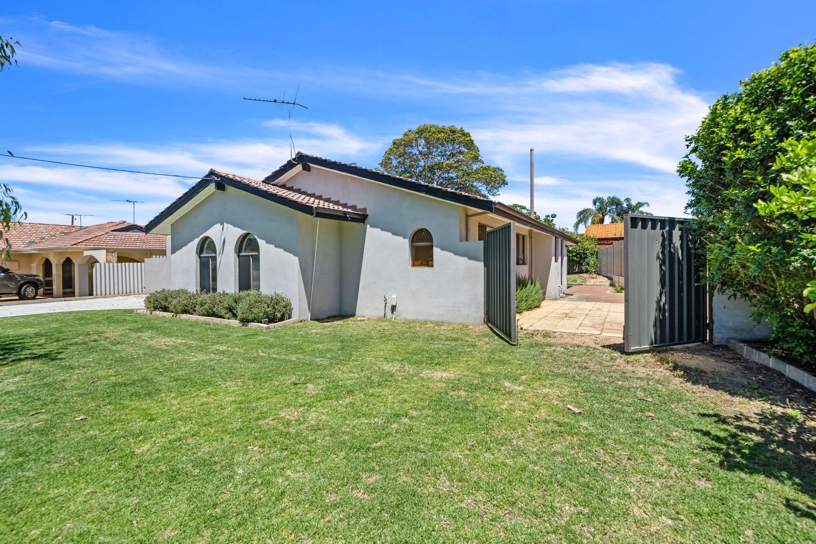 52 Stanton Crescent, Greenwoo Property History & Address Research