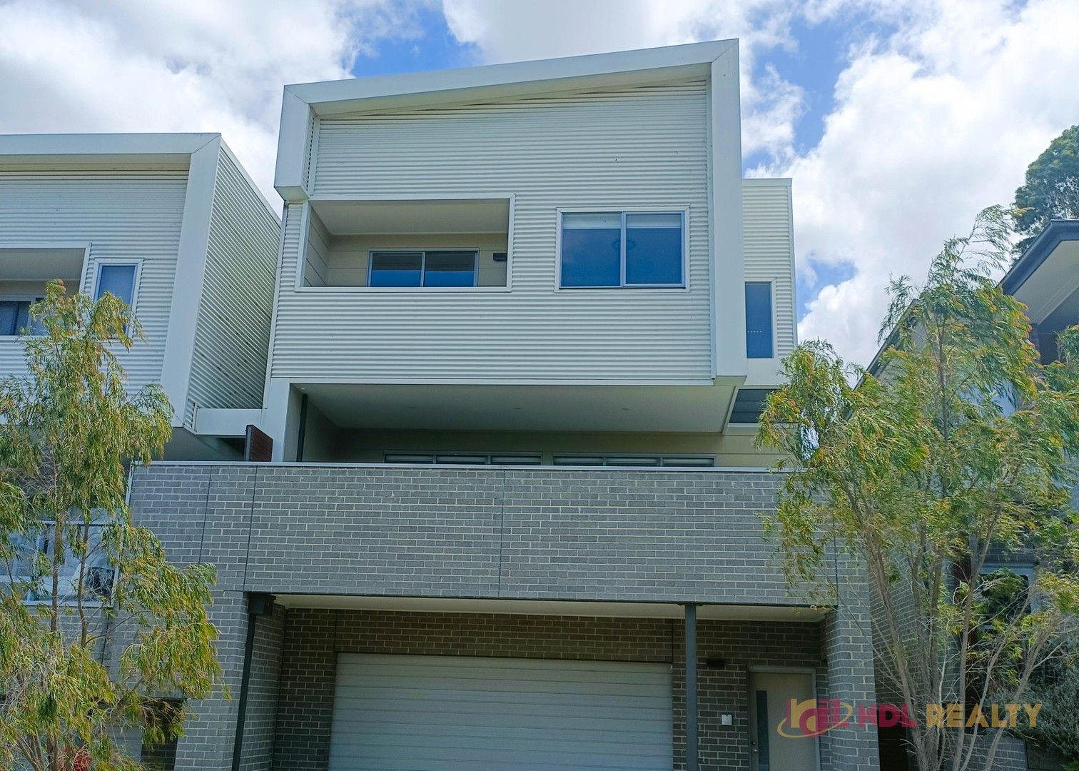 4 bedrooms Townhouse in 47 Valley Park Boulevard WESTMEADOWS VIC, 3049