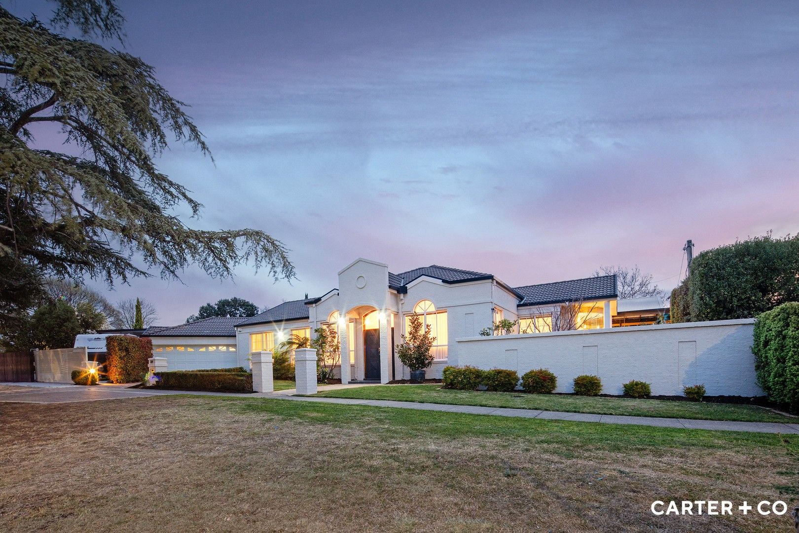 5 bedrooms House in 27 Novar Street YARRALUMLA ACT, 2600