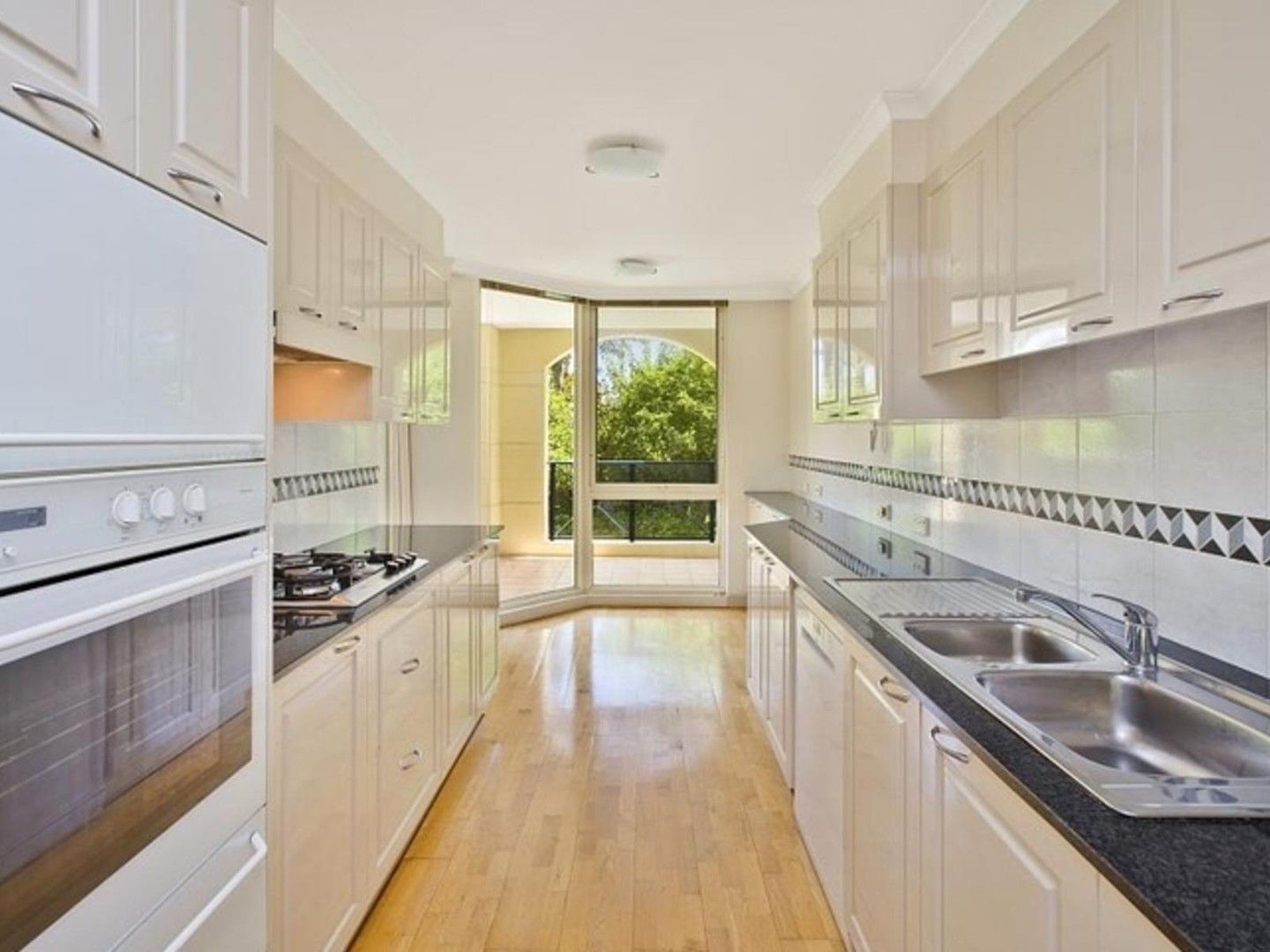 3 bedrooms Apartment / Unit / Flat in B3/2-20 Brady Street MOSMAN NSW, 2088