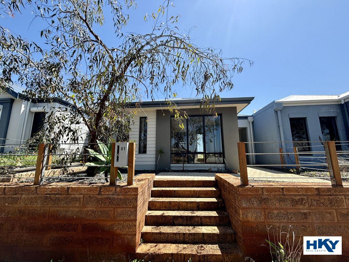 3 bedrooms House in 81 Banrock Drive ELLENBROOK WA, 6069