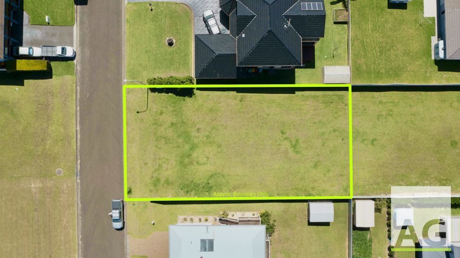 51 Sapphire Parade, Diamond Beach NSW 2430, Image 2