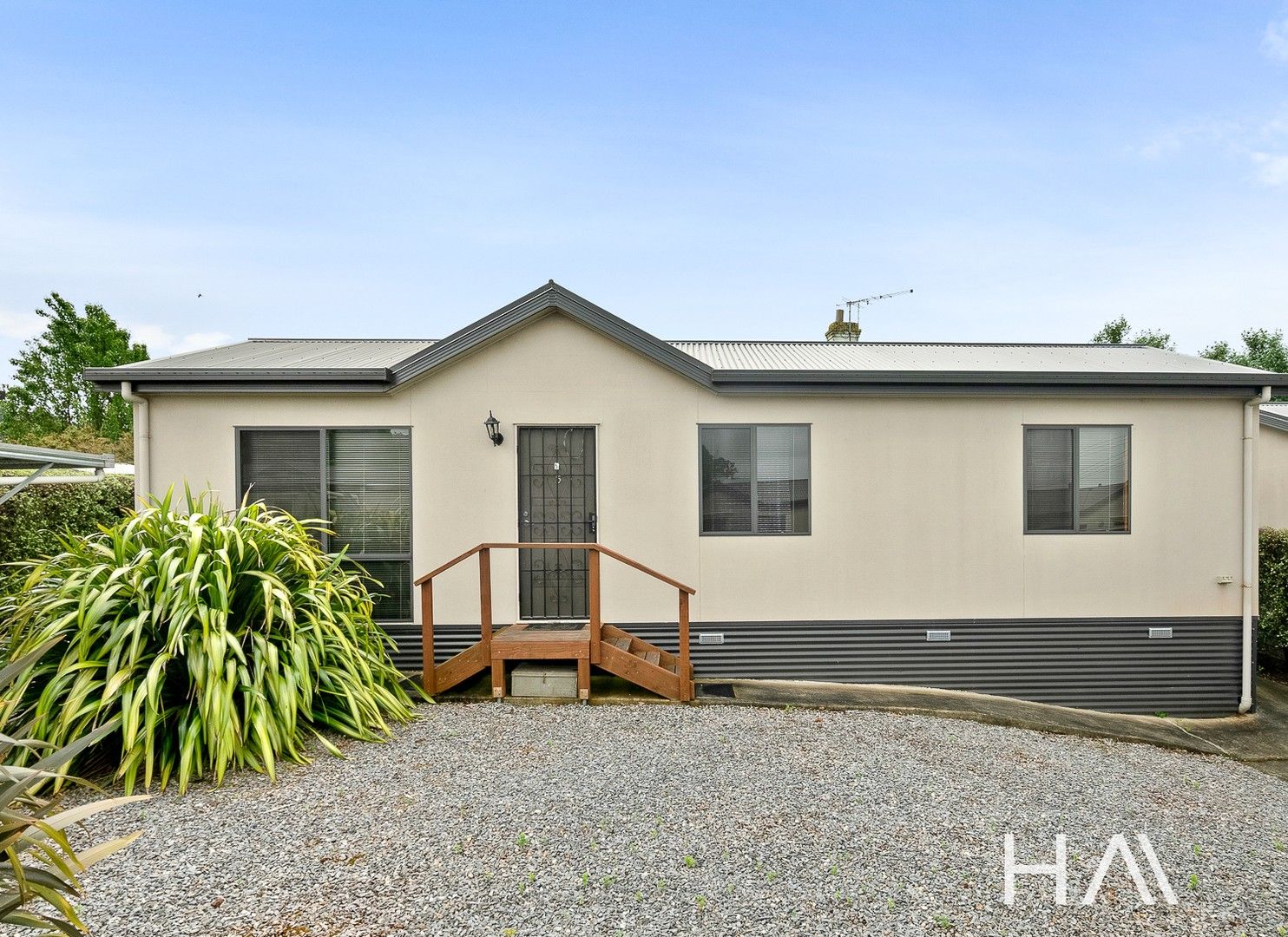 Units 1-6/161-163 Weld Street, Beaconsfield TAS 7270, Image 1