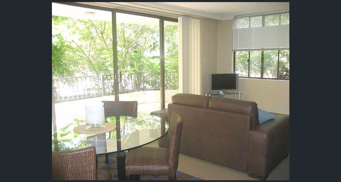 2 bedrooms Apartment / Unit / Flat in 5/45 McLaren Street NORTH SYDNEY NSW, 2060