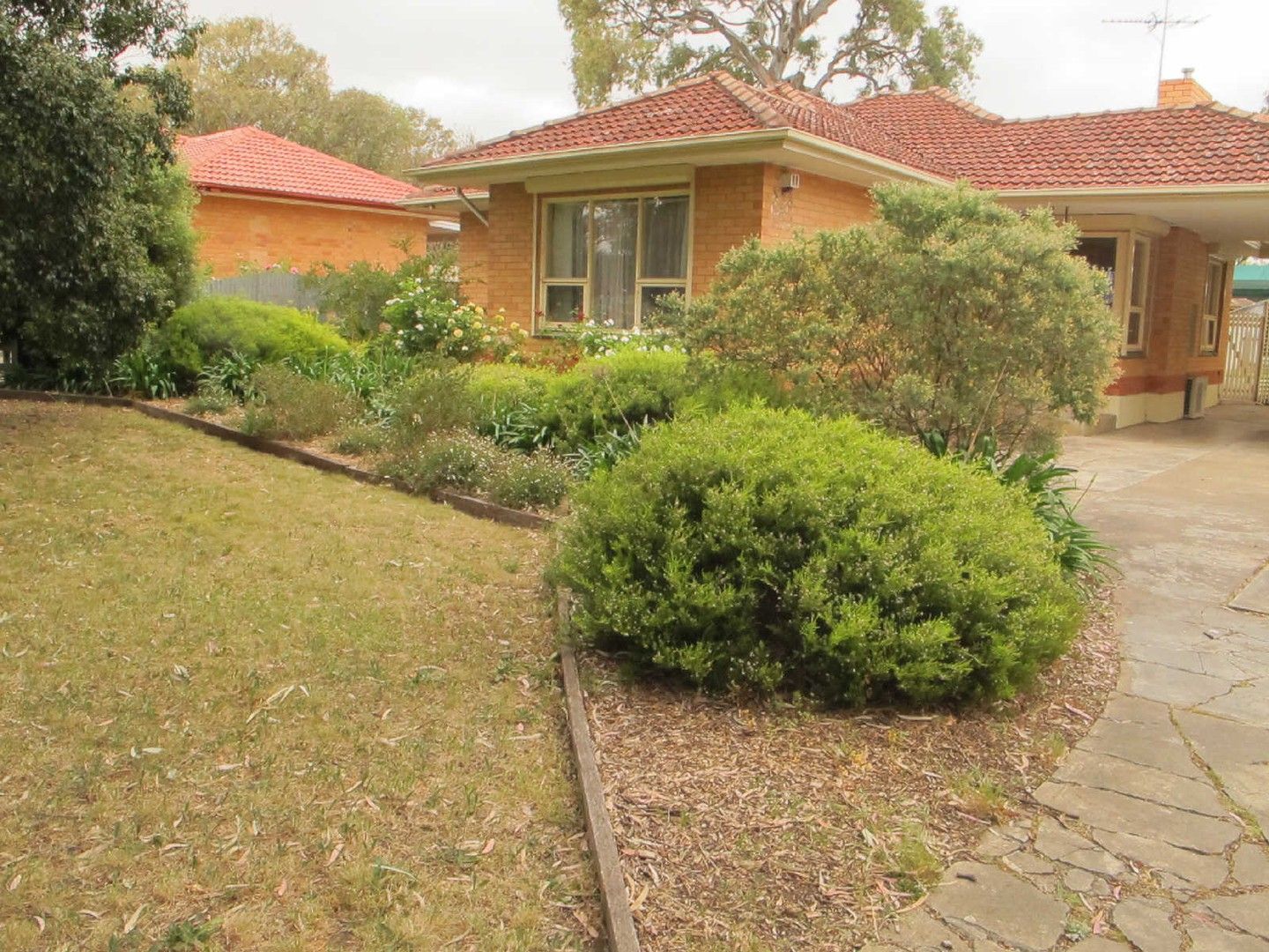 106 Wheatsheaf Rd, Morphett Vale SA 5162 House For Rent Domain