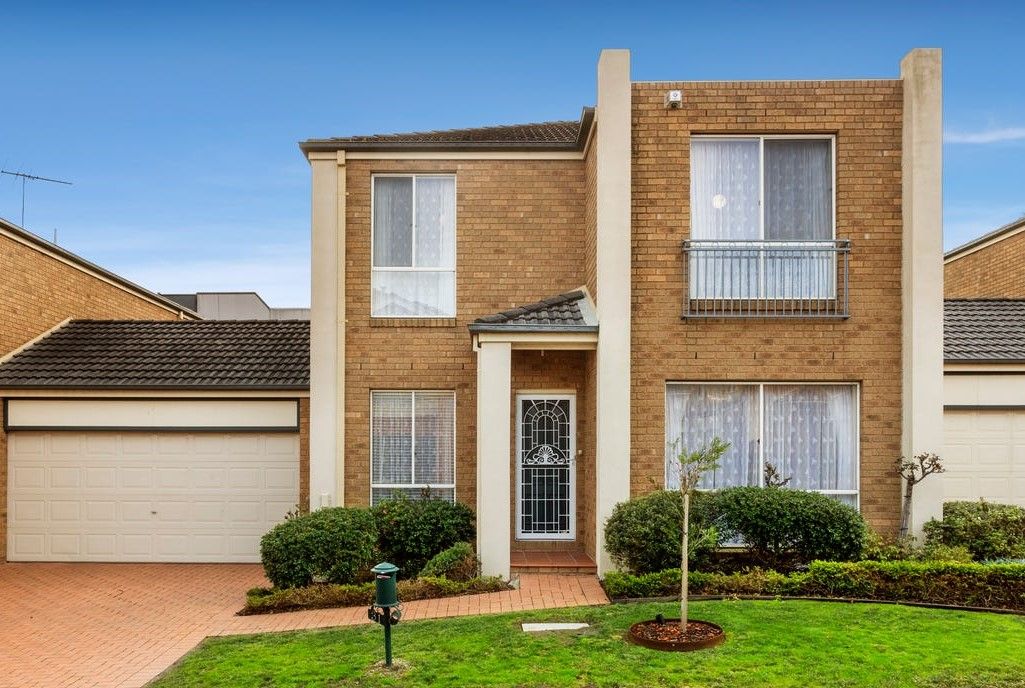 31 Larkspur Circuit, Glen Waverley VIC 3150