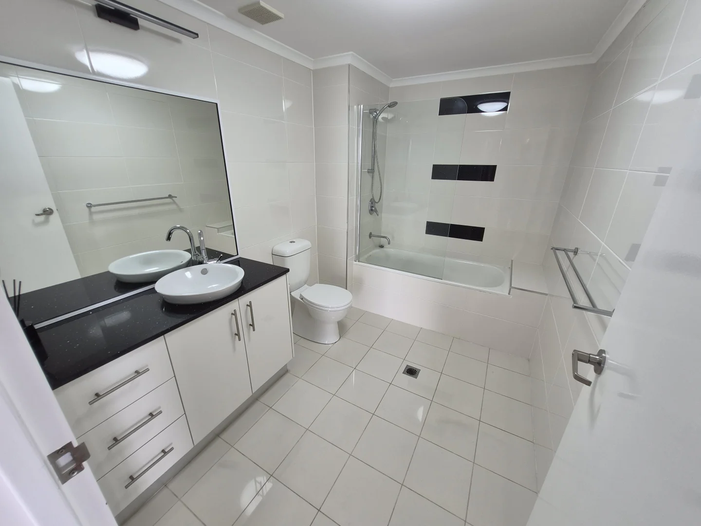 Additional image 12 of 16/30-32 Fitzgerald Esplanade, Innisfail QLD 4860