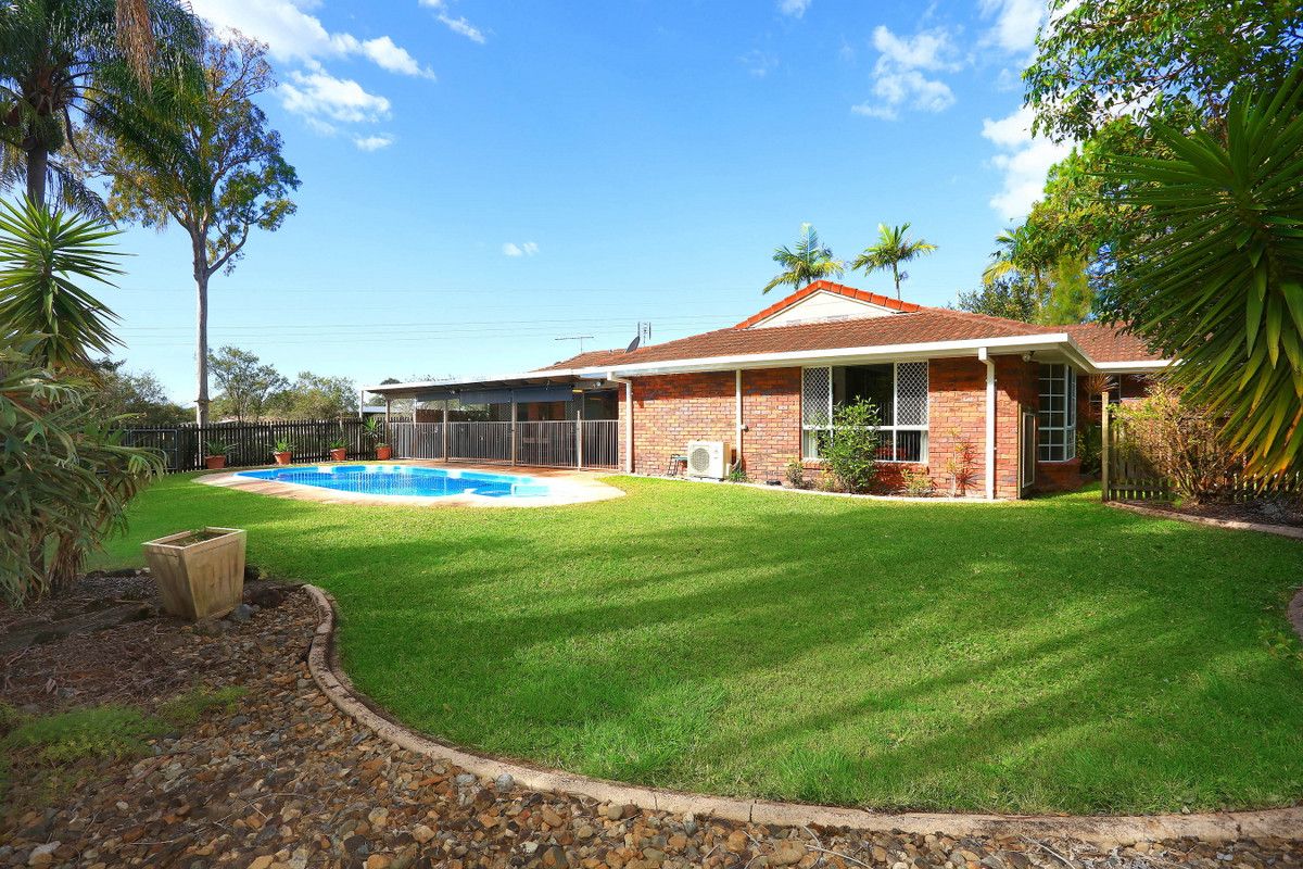 4 bedrooms House in 11A Nevada Place OXENFORD QLD, 4210
