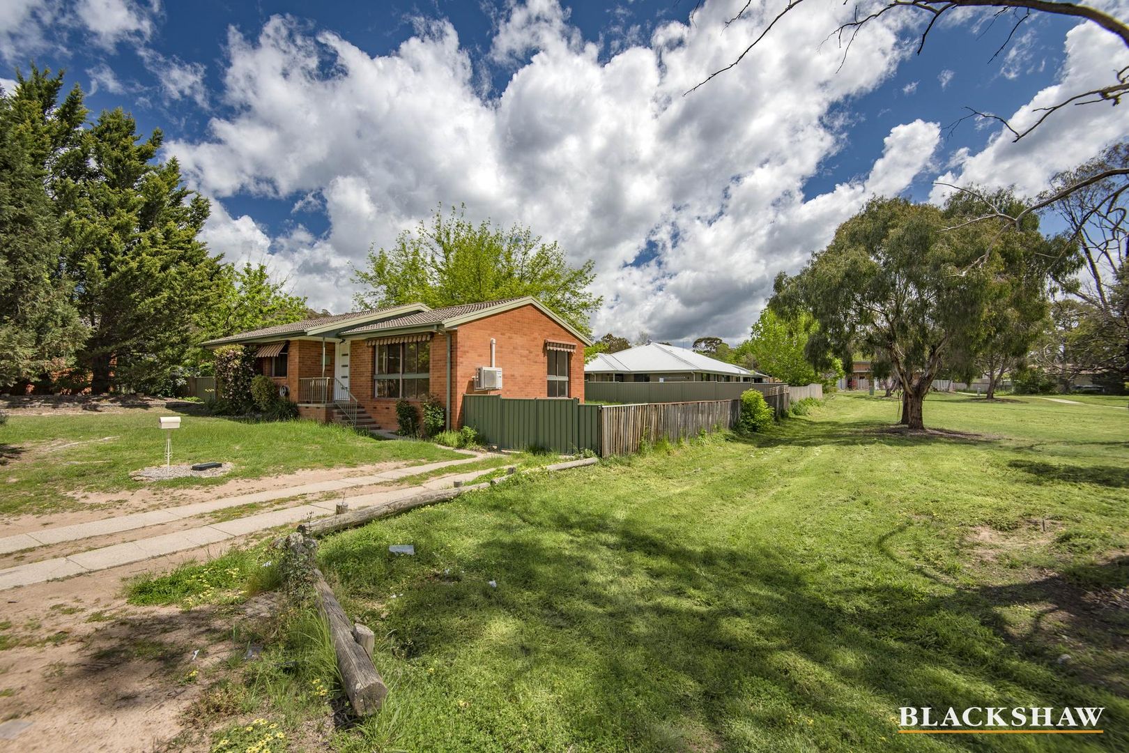 11 Yaldwyn Place, Kambah ACT 2902, Image 1