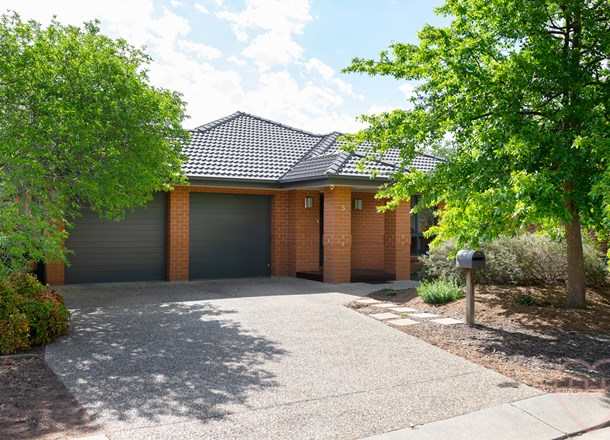 5 Stow Place, Watson ACT 2602