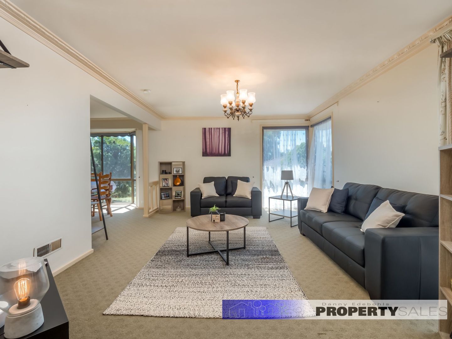 7 McMillan Court, Newborough VIC 3825, Image 2