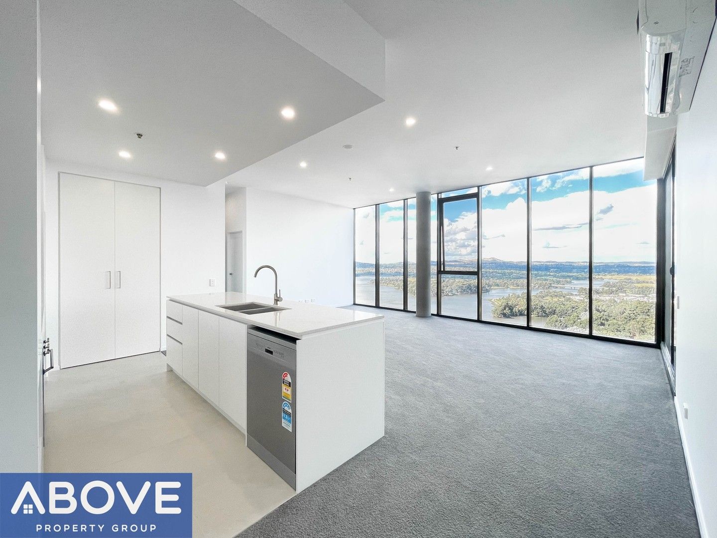 3 bedrooms Apartment / Unit / Flat in 2403/3 Grazier Lane BELCONNEN ACT, 2617