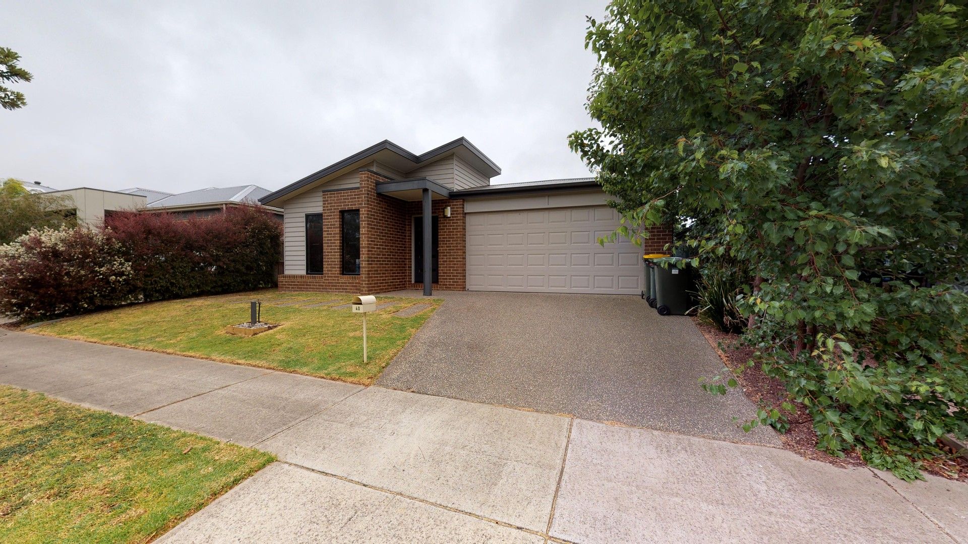 4 bedrooms House in 40 Anstead Avenue CURLEWIS VIC, 3222