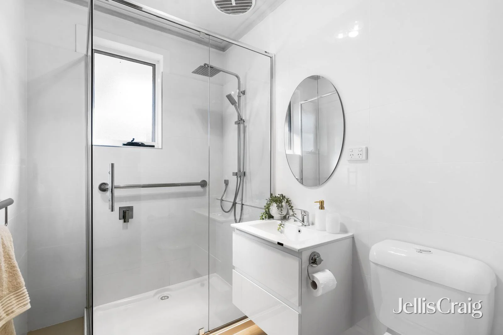 Additional image 7 of 9A Ian Grove, Mount Waverley VIC 3149