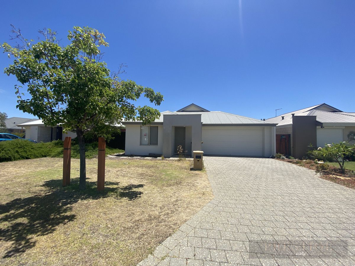 3 bedrooms House in 21 Dalmilling Drive THE VINES WA, 6069