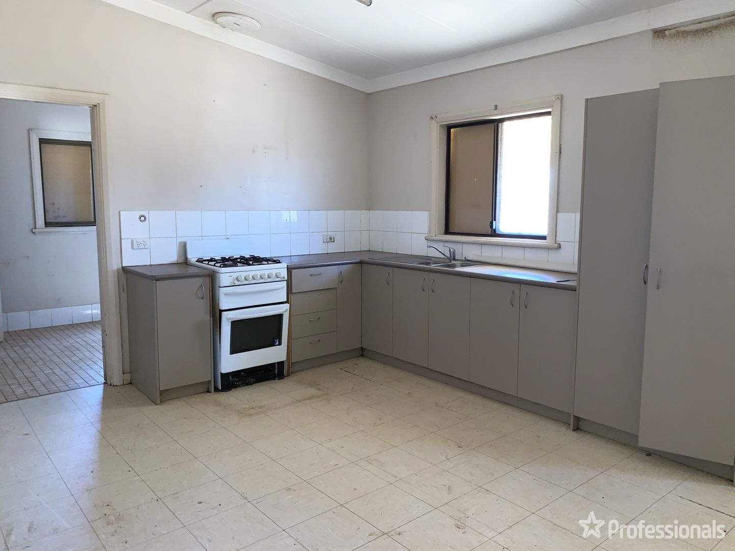 23 Carson Street, Mullewa WA 6630, Image 1