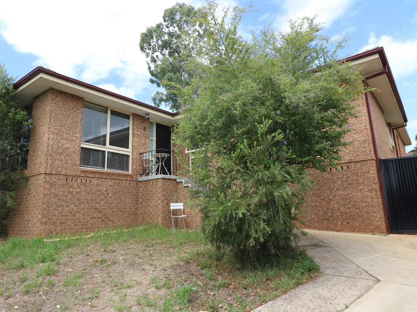 5 Kenge Place, Ambarvale NSW 2560, Image 0