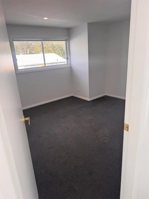 Additional image 4 of 1/19 Lake Street, Budgewoi NSW 2262