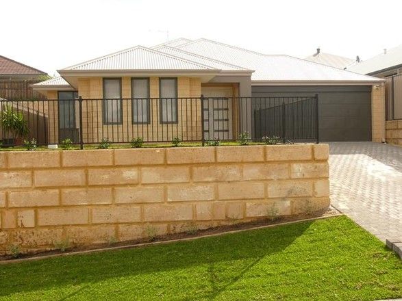 17 Tranquility Crescent, Aveley WA 6069, Image 0