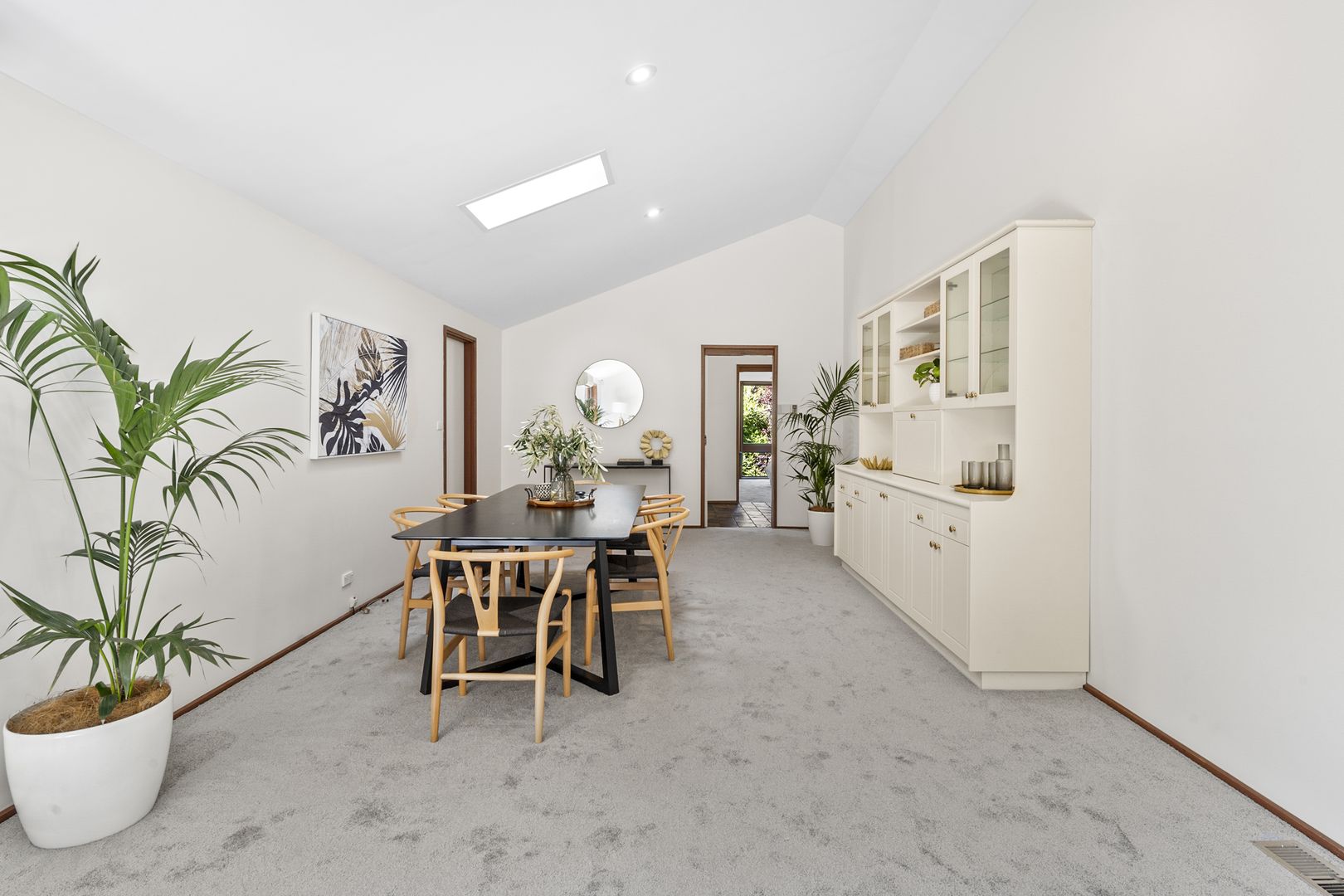 16 Lane-Poole Place, Yarralumla ACT 2600, Image 2