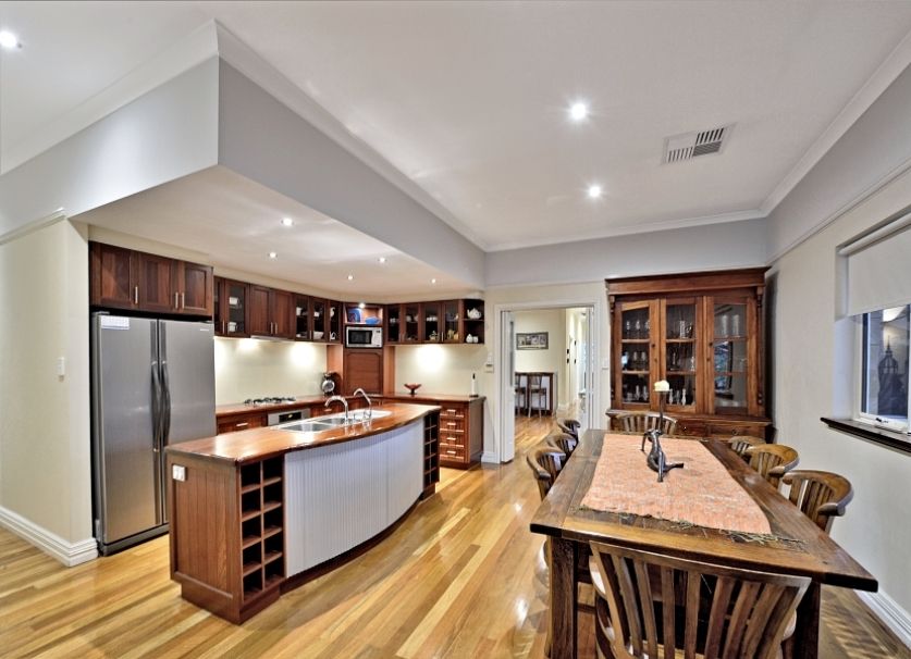 6 Ravenswood Road, Ravenswoo Property History & Address Research Domain