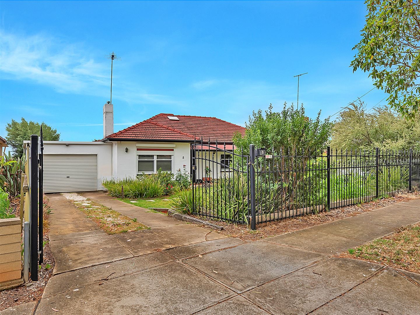 8 Clearview Crescent, Clearview SA 5085, Image 2