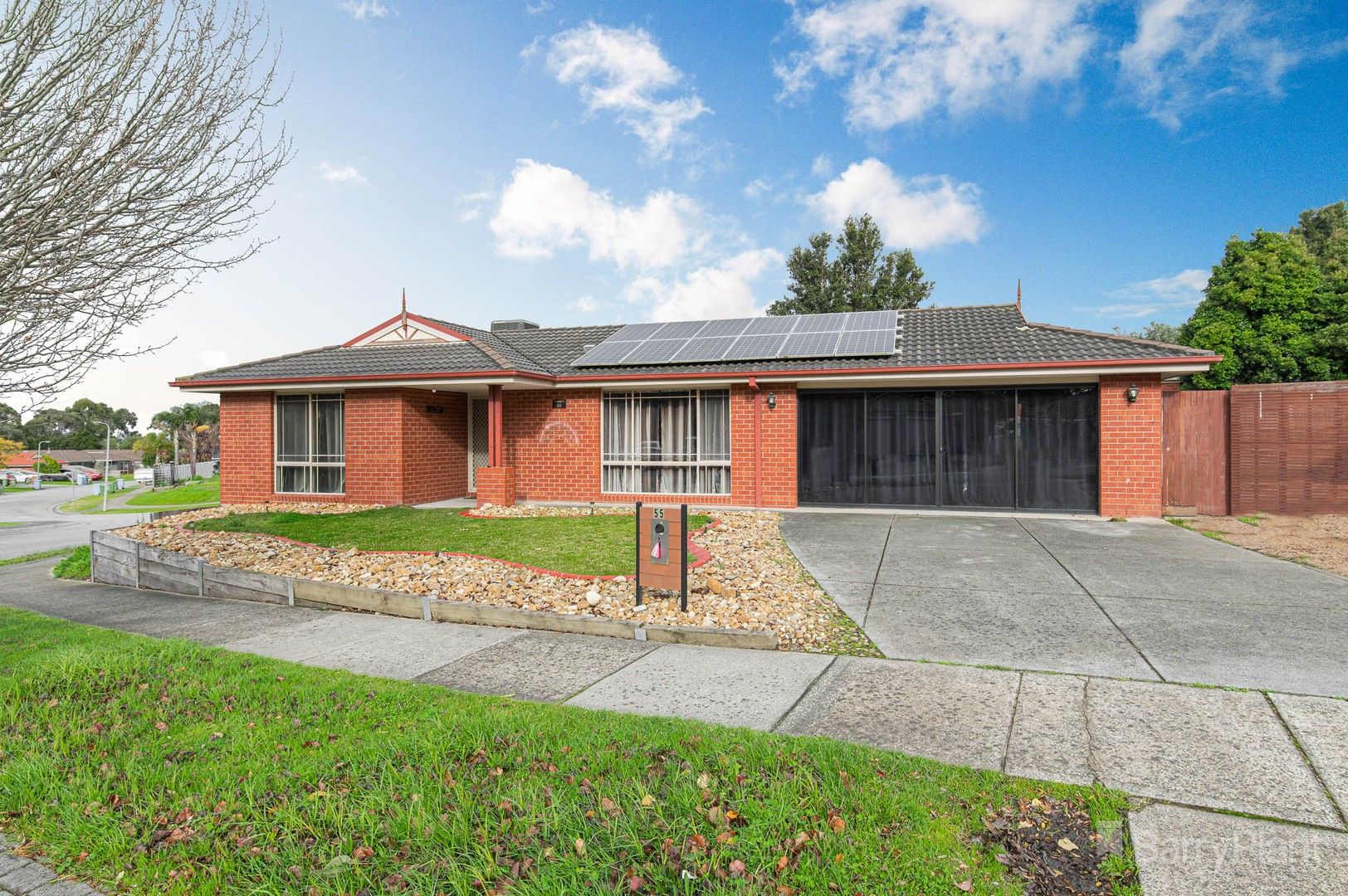 4 bedrooms House in 55 Earlsfield Drive BERWICK VIC, 3806