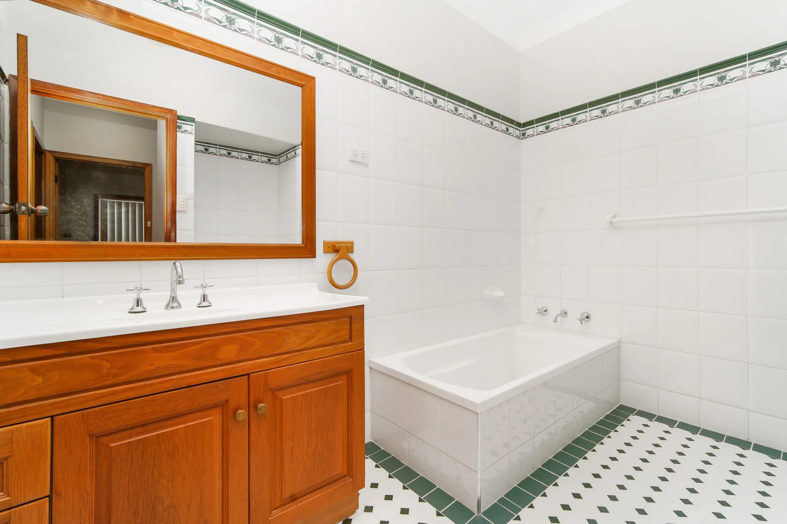 Additional image 4 of 14 Matthews Crescent, Port Kembla NSW 2505