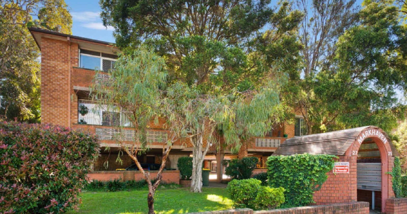 2 bedrooms Apartment / Unit / Flat in 27/25 ST ANN STREET MERRYLANDS NSW, 2160