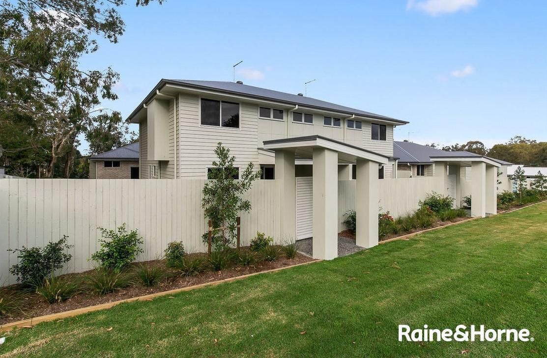 3 bedrooms Townhouse in 12/5-9 Victor Street BIRKDALE QLD, 4159
