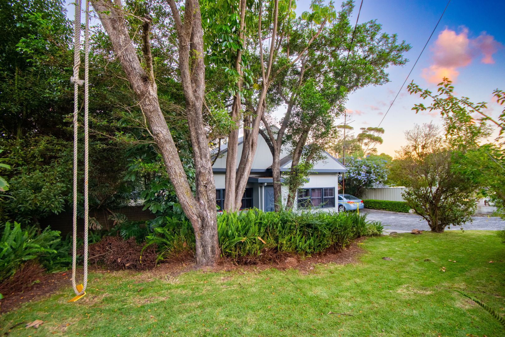 9 Hillside Drive, Berkeley Vale NSW 2261 House For Rent 520 Domain