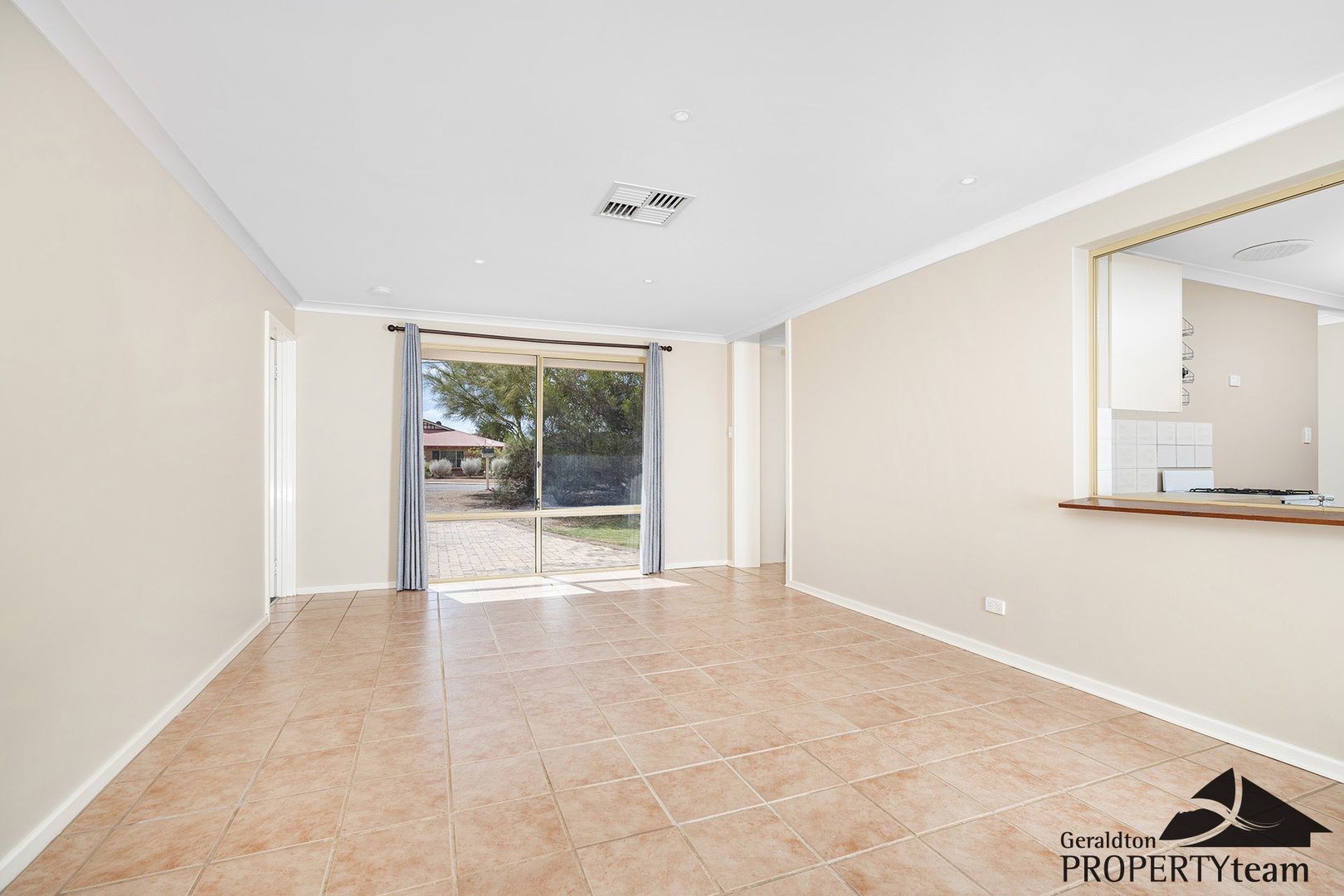 14 Sugarwood Court, Strathalbyn WA 6530, Image 2