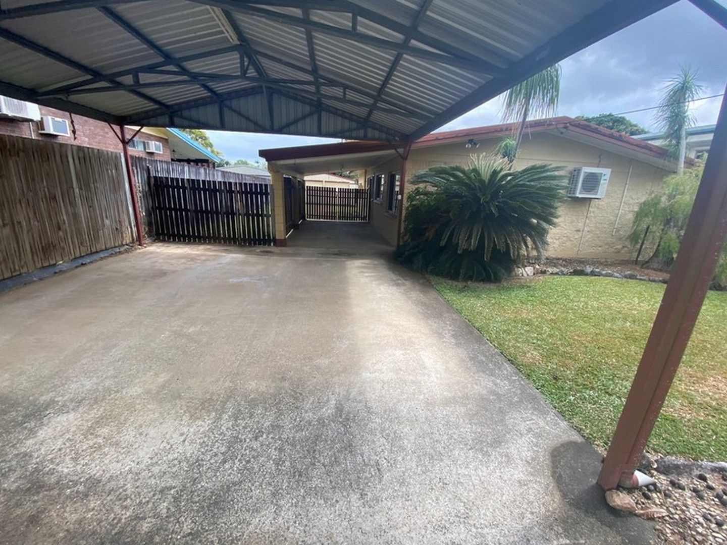 3 bedrooms House in  WHITE ROCK QLD, 4868