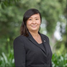 Lisa Yang, Property manager