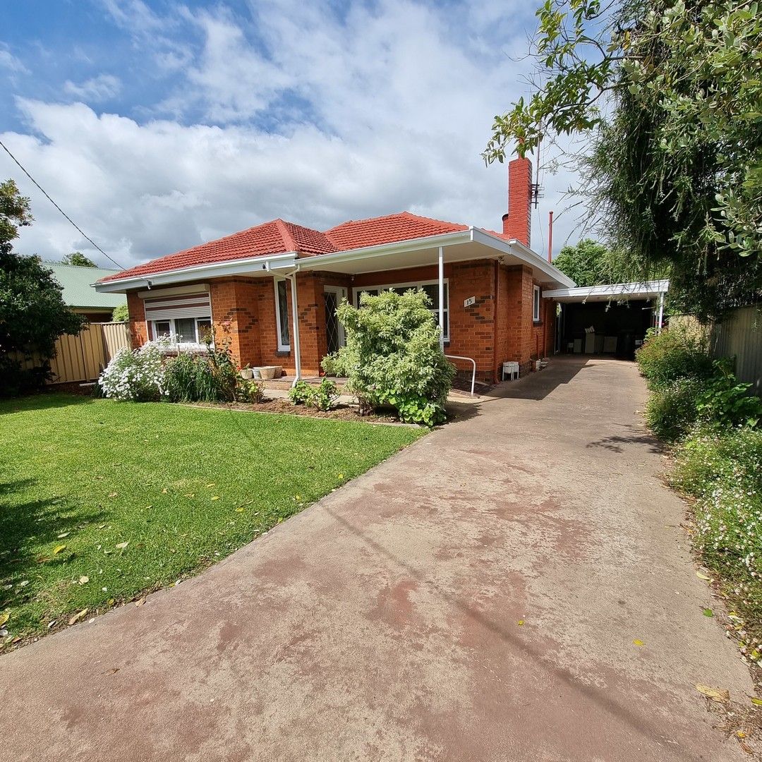 3 bedrooms House in 15 Field Street SHEPPARTON VIC, 3630